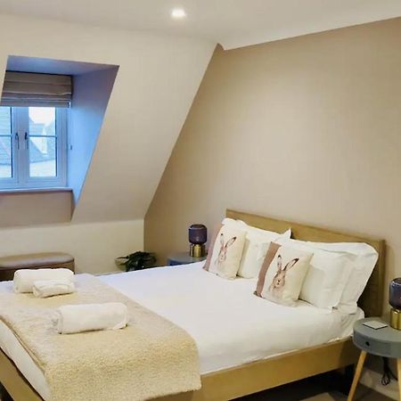 Modern Town House In Cotswolds - 3 Double Bedrooms Witney Exterior foto